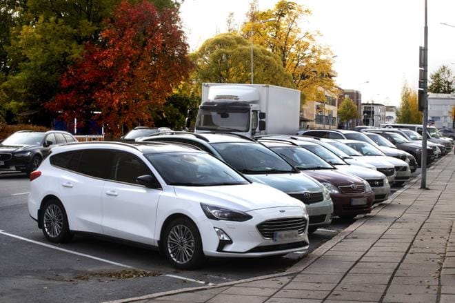 Seinäjoen keskustaan pääsee nyt jouluostoksille autolla tavallista edullisemmin. Kuva Jouko Hänninen