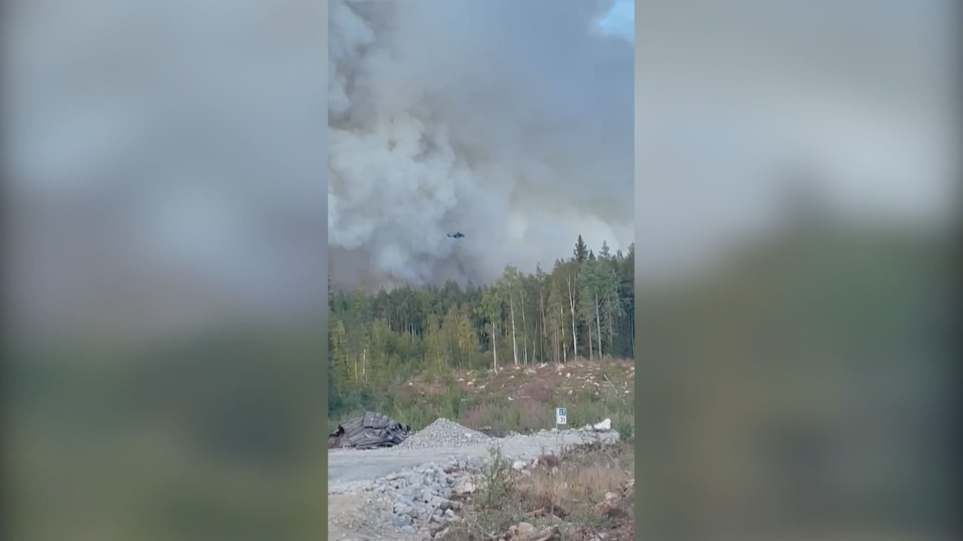 Kalajoen maastopalo leviää hallitsemattomasti – päivystävä päällikkö kertoo palosta, jonka tuhon laajuutta ei vielä tiedetä