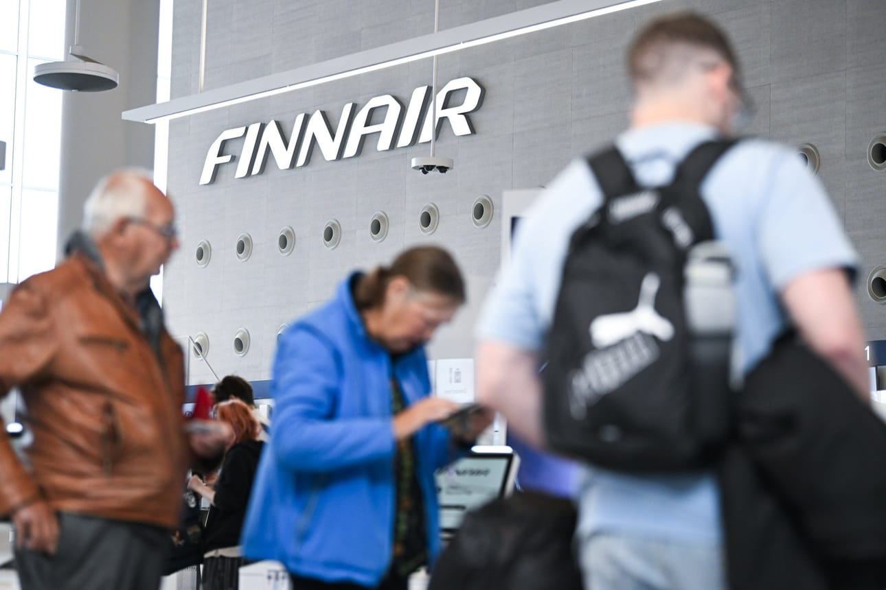 Finnairin mukaan perumiset vaikuttavat yli 8 000 asiakkaan matkustussuunnitelmiin. LEHTIKUVA / Mikko Stig