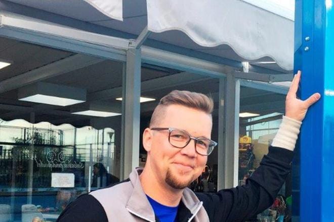 Suomessa ja Espanjassa työskentelevä Jukka Kataja-Rahko aloittaa ensi kesänä ravintolalaiva Barpuurin kipparina.