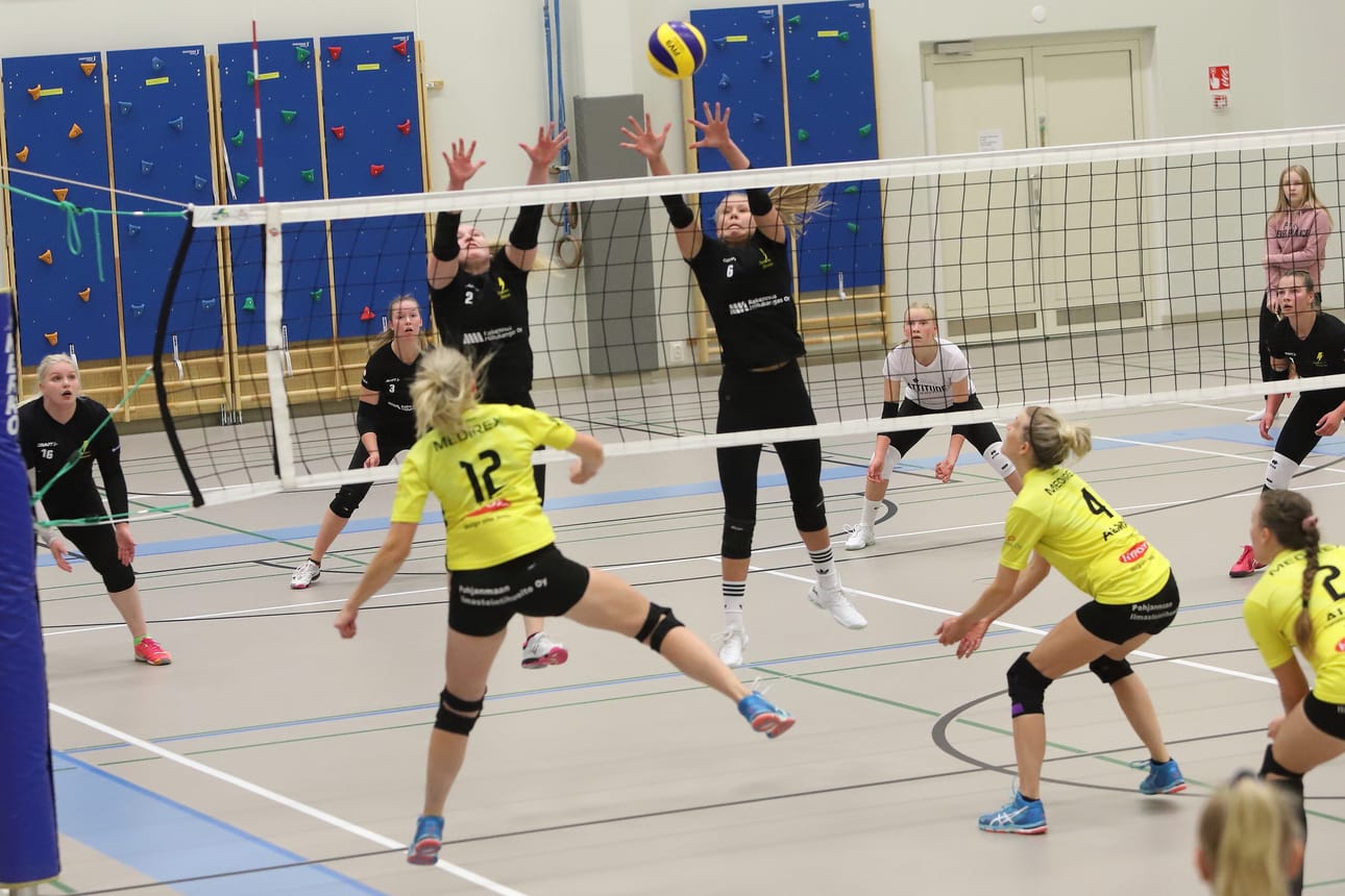 Oululaiset murensivat Salaman naisten haaveen päästä ylempään loppusarjaan.