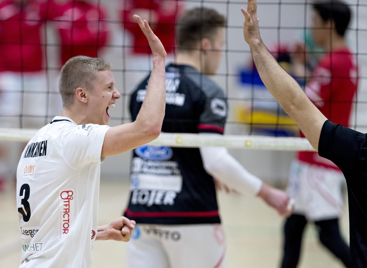 Ettassa loistanut Antti Ronkainen (3) on saamassa toivomansa unelmasiirron. Sopimus Saksan liigan Lüneburgin kanssa on sinettiä vaille valmis.