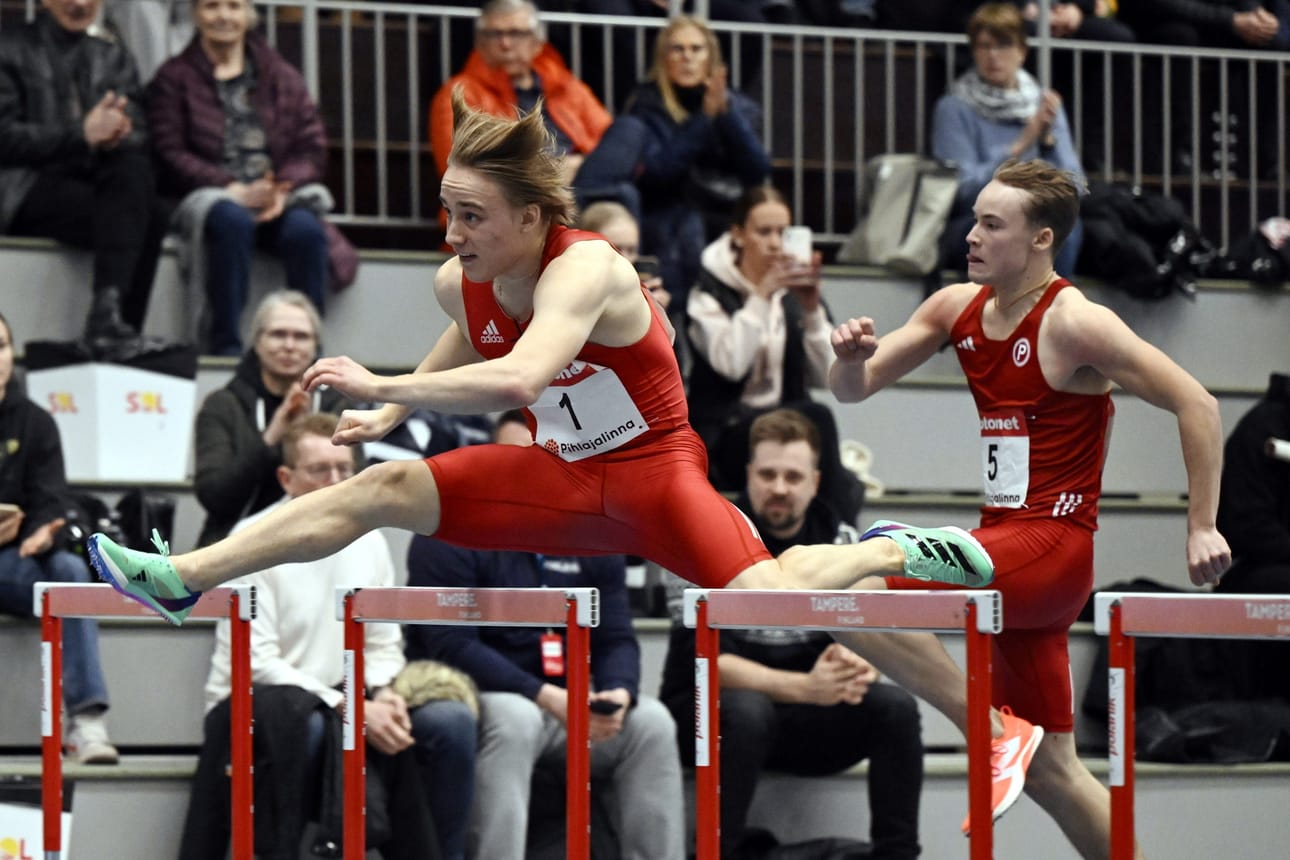 Pronssiin oikeuttanut aika oli Sainiolle hänen uransa toiseksi paras. Kuva SM-hallikilpailuista Tampereella helmikuussa 2024. LEHTIKUVA / EMMI KORHONEN