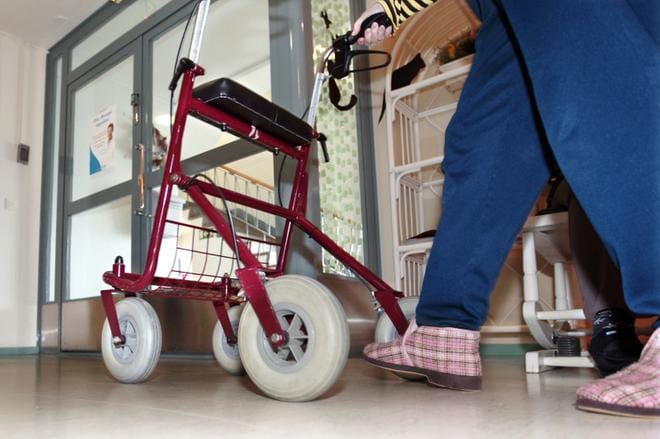 Henkilöstön vähyyteen liittyvät ongelmat ovat Tehyn lakimiehen mukaan laajempia yksityisissä kuin julkisissa laitoksissa.ARKISTOKUVA: RAIJA SUOPAJÄRVI