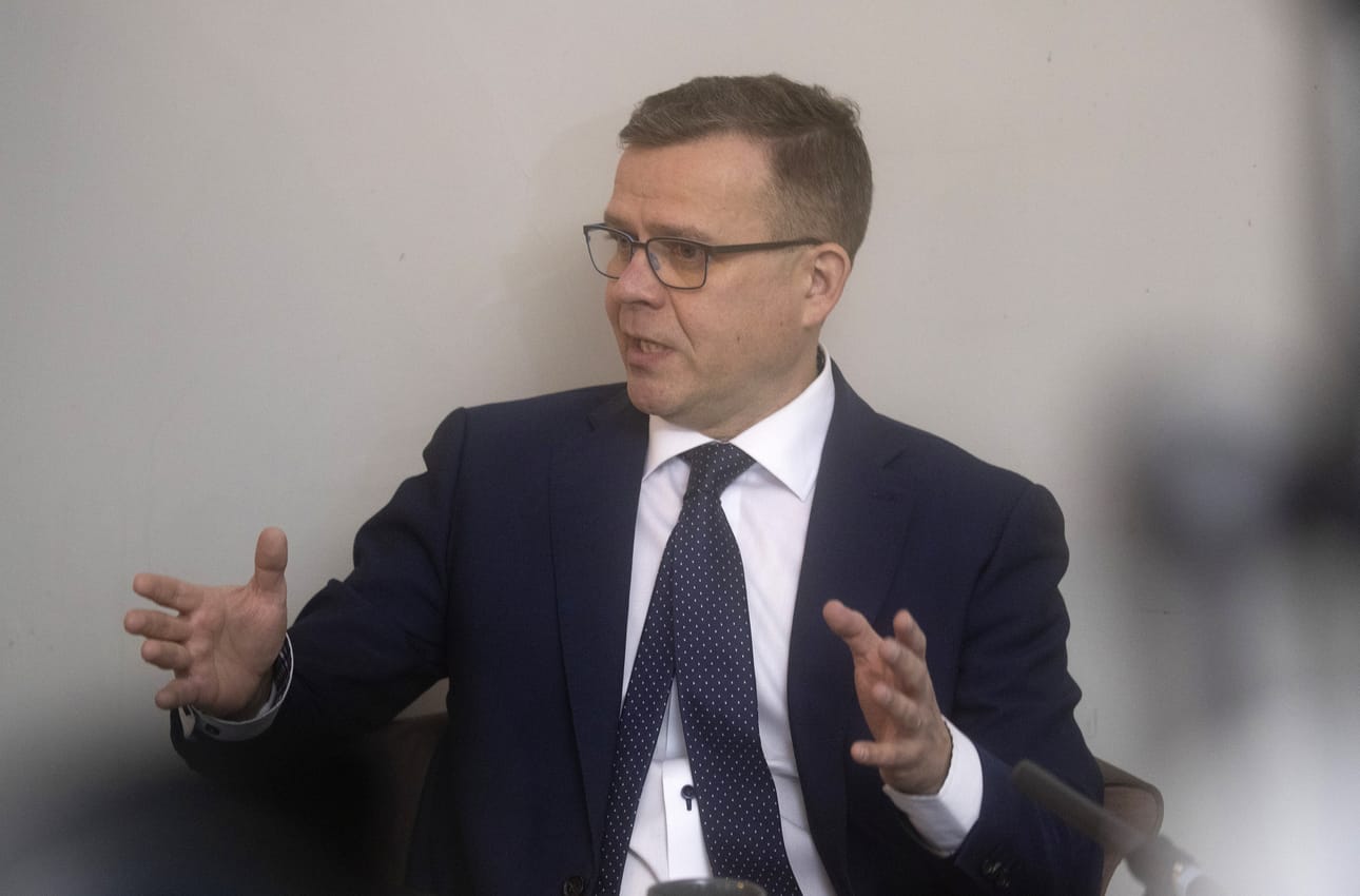 Petteri Orpon johtama pääministeripuolue kokoomus on tällä hetkellä Ylen kannatusmittauksen kärjessä. Arkistokuva.