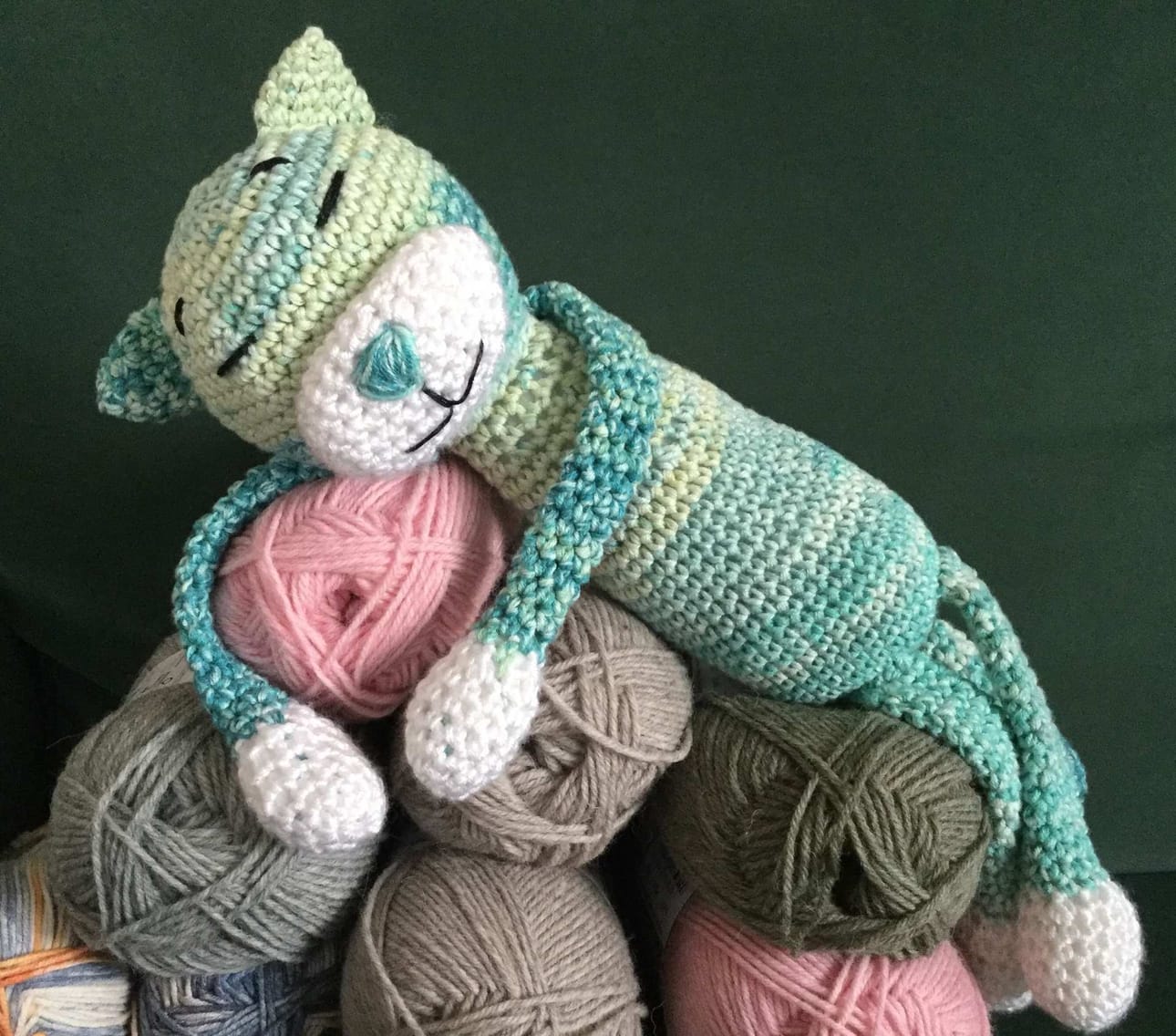 Harjoittelukappaleen amigurumikissasta lähetti Sari Jakku.