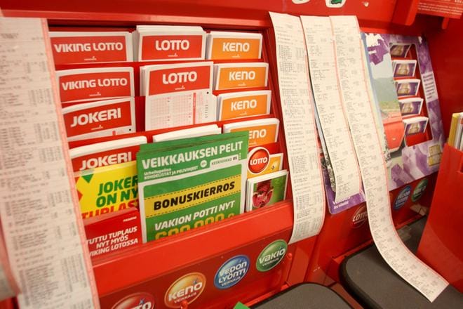Pelaamisen taloudelliset haitat vaihtelevat käyttörahan vähenemisestä velkakierteeseen. Tavallisimpia terveys- ja tunnetason haittoja ovat masennus, uniongelmat ja katumus. KUVA: Antti Hyvärinen/ Arkisto
