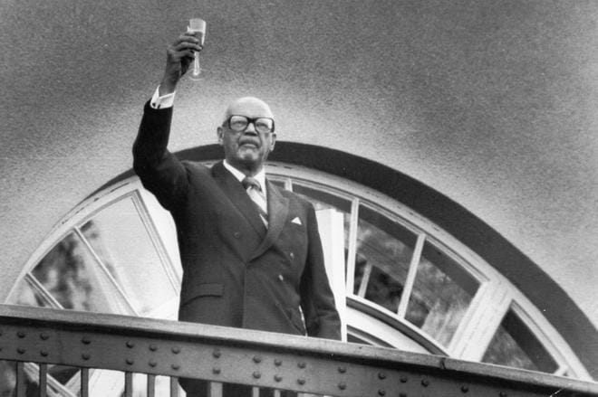 Uusi tutkimus paljastaa yksityiskohtia Neuvostoliiton ja Suomen valtiojohdon suhteista. Kuva presidentti Urho Kekkosesta tämän 75-vuotissyntymäpäiviltään vuodelta 1975. KUVA: Pressfoto / Lauri Kautia / Aamulehden arkisto
