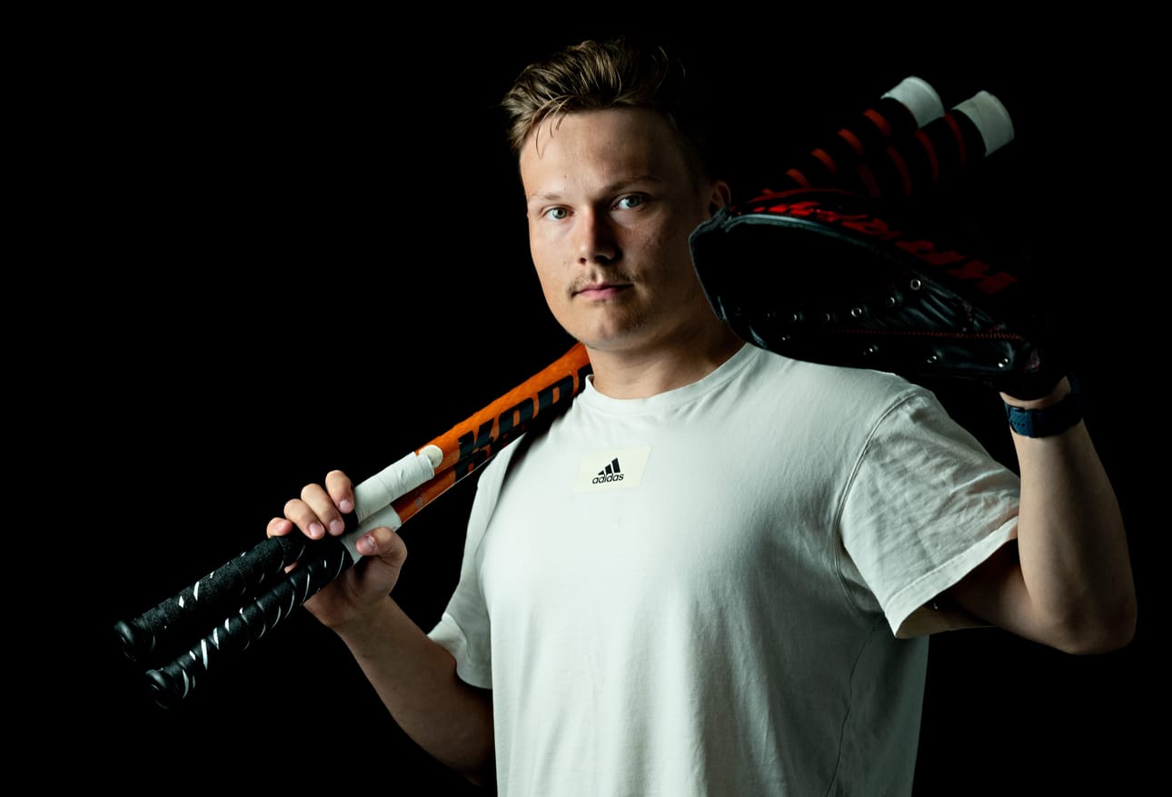 Aappo Savikoskea ei haittaa, vaikka joukkuekaverit vähän kuittailevat miehen tuunausinnosta.