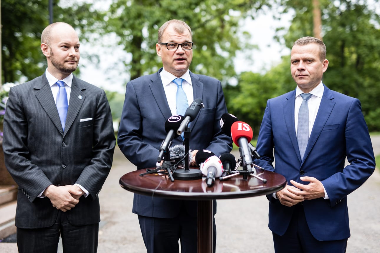 Sampo Terho, Juha Sipilä ja Petteri Orpo.