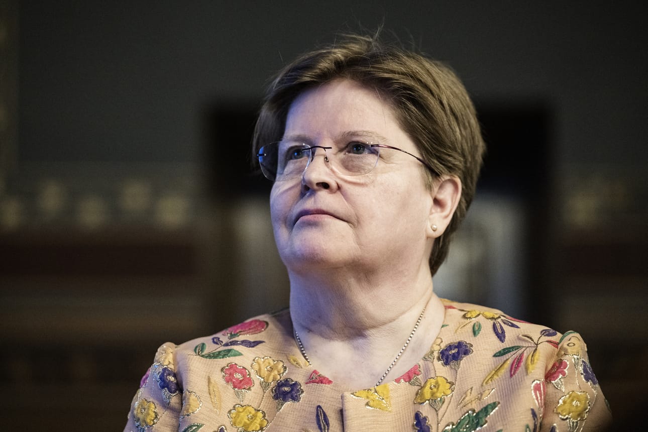 Opetus- ja kulttuuriministeriön työryhmän puheenjohtaja, ylijohtaja Eeva-Riitta Pirhonen loppuraportin julkistustilaisuudessa Helsingissä.