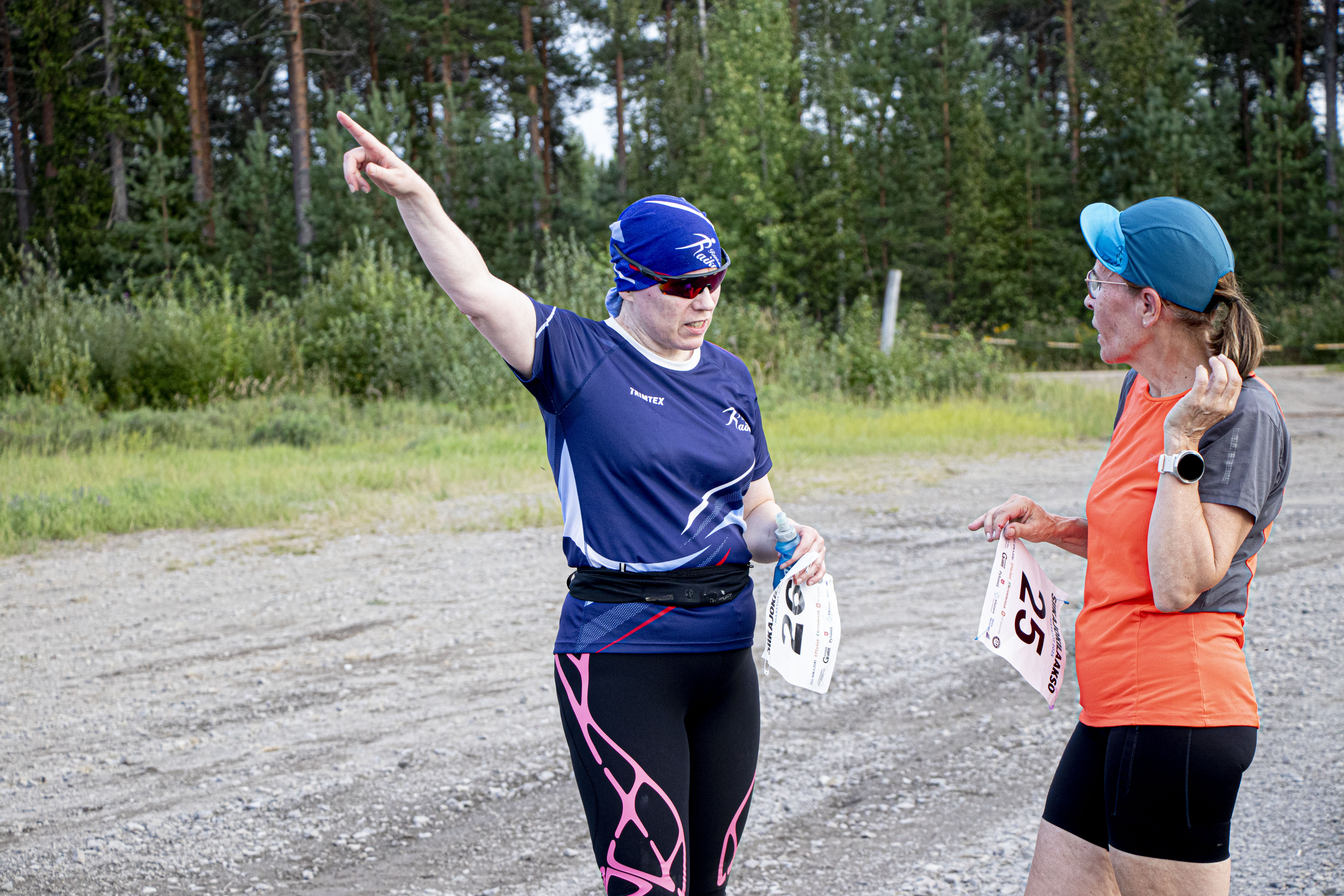 Eija Tuomaala ja Anita Lampela vertailivat juoksukokemuksiaan.