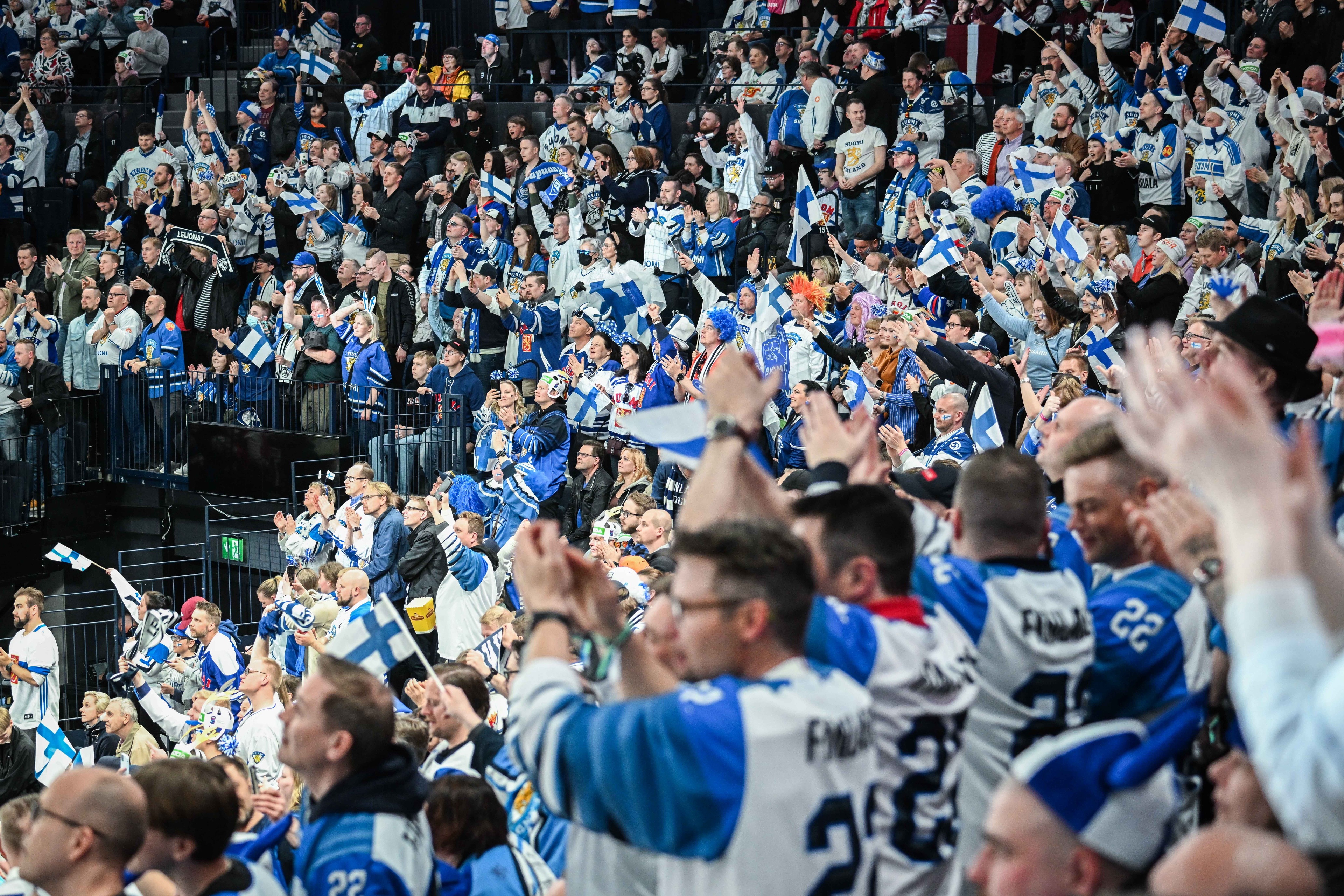 Leijonien "jokapaikanhöylä" tähtää jo neljänteen MM-finaaliinsa – Jere Sallinen kuvailee illan vastustajaa Yhdysvaltoja kovaksi kamppailujoukkueeksi