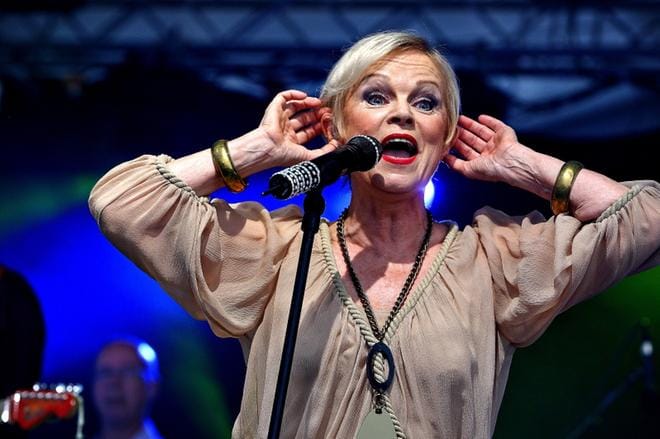 Katri Helenan konsertti Alajärven kirkossa toteutuu suunnitellusti.