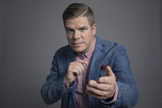 Radiosta tuttu Jussi Heikelä isännöi uutta tv-visailua Järjen Jättiläistä. Kuva: MTV3 ohjelmatiedotus