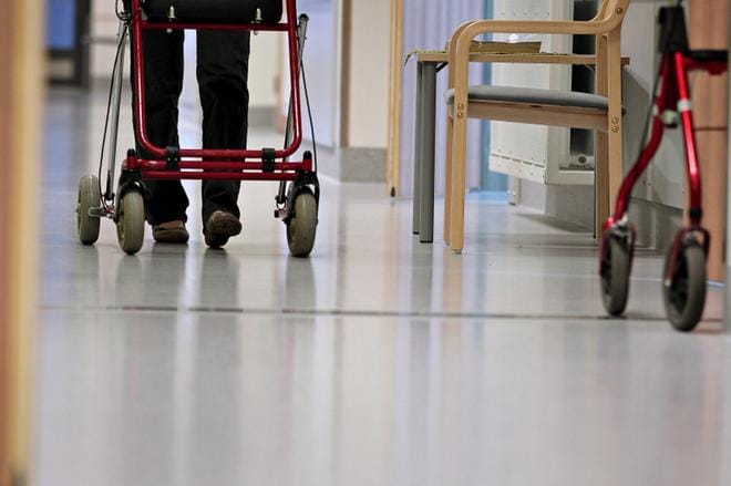 Maakunnan ikärakenteesta johtuen selkävaivoista kärsivien ja tekonivelleikkausta odottavien määrä on lisääntynyt viime vuosina. KUVA: MARIA MÄKI