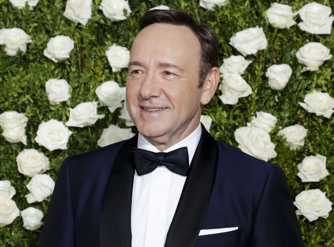 epa06297778 (FILE) - US actor and show host Kevin Spacey poses on the red carpet while arriving to the 2017 Tony Awards at Radio City Music Hall in New York, New York, USA, 11 June 2017 (reissued 30 October 2017). In a statement posted on Twitter on 29 October 2017, Spacey has apologized to US actor Anthony Rapp, who had accused Spacey of acting sexually inappropriate towards him when he was 14. In the same post, Spacey said he chose 'now to live as a gay man'. EPA/JASON SZENES BY: ALL OVER PRESS / EPA-PHOTO CODE: EPAXX8