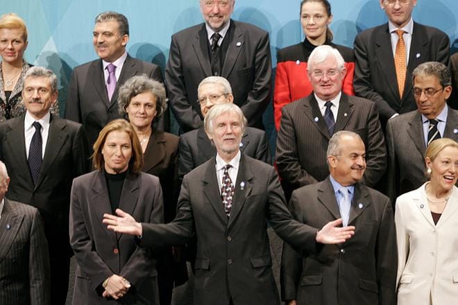 Ulkoministeri Erkki Tuomioja isännöi EU:n ulkoministereitä Tampereella Suomen edellisellä EU-puheenjohtajuuskaudella marraskuussa 2006. KUVA: Sampo Rautamaa / Arkisto