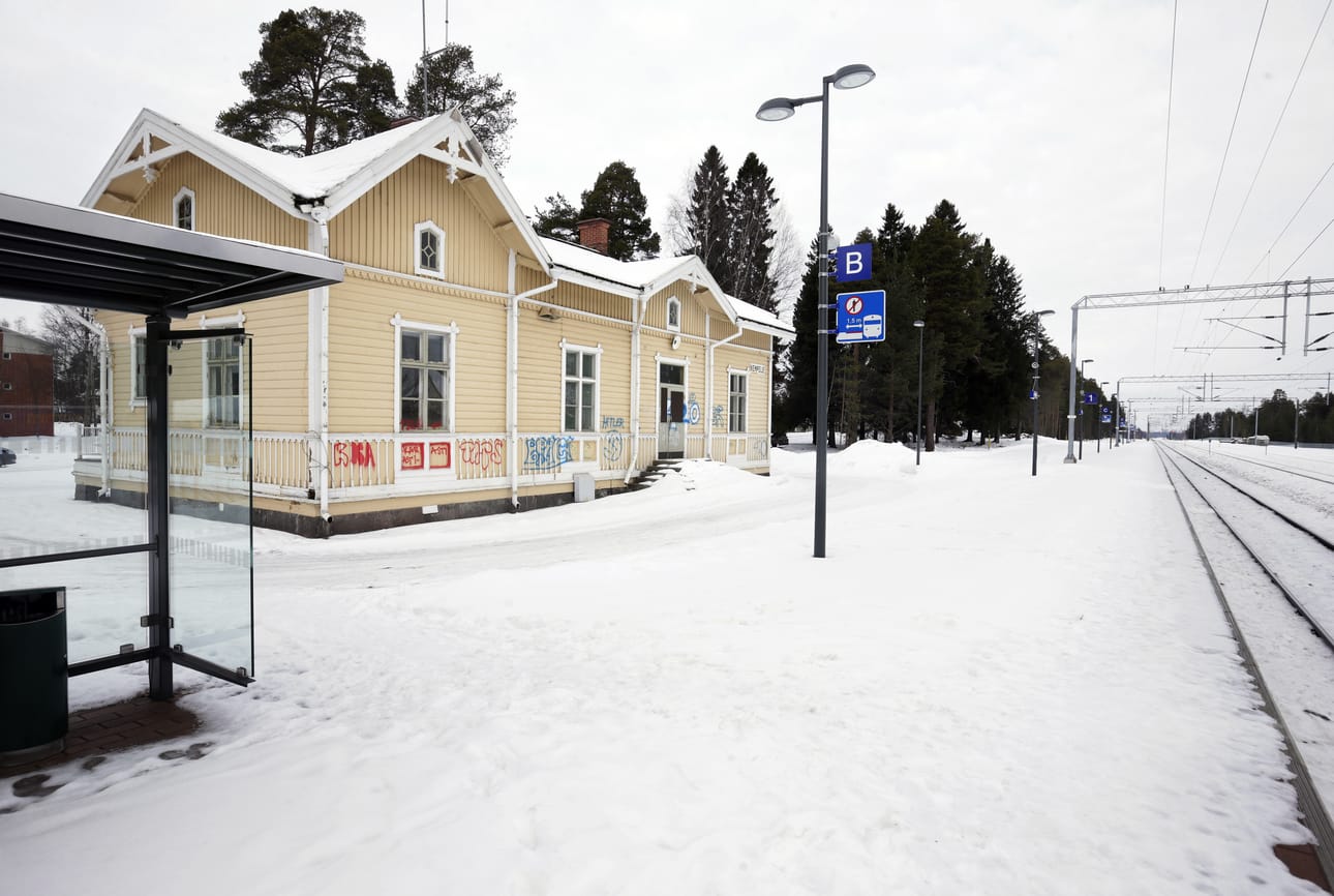 Kempeleen rautatieasema tai virkakielellä liikennepaikka.