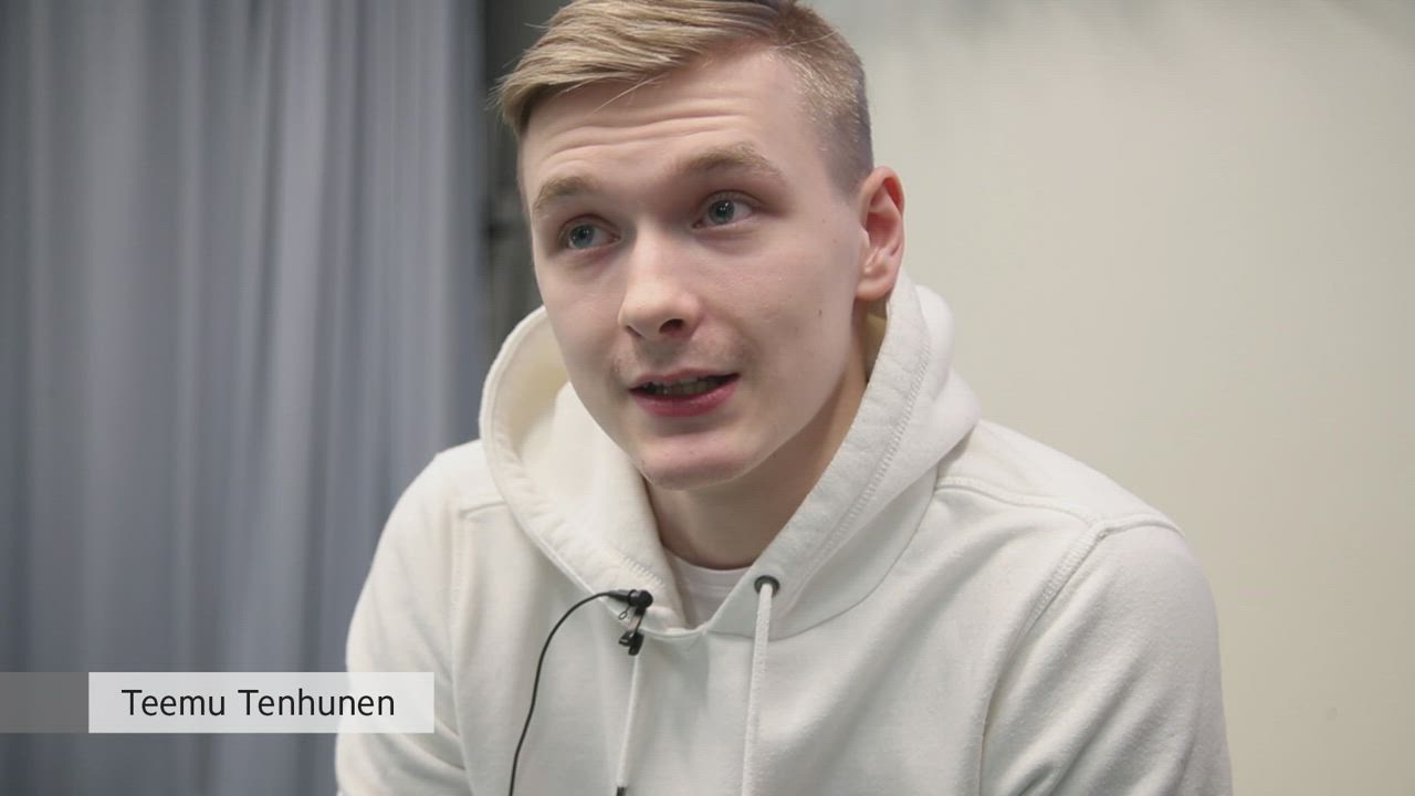 Katso video Teemu Tenhusen, robotin ja fysioterapeuttien yhteistyöstä