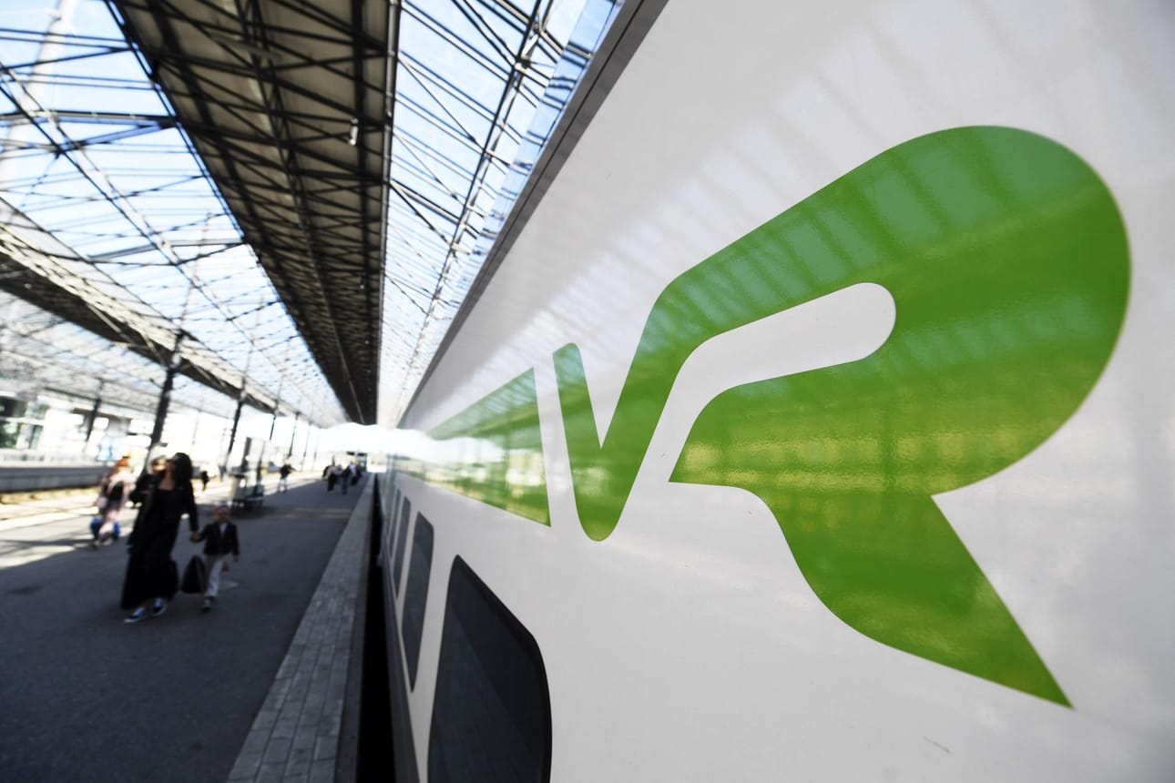 VR:n mukaan sekä arkipäiviin painottuva liikematkustus että vapaa-ajan junamatkat olivat kasvussa. LEHTIKUVA / VESA MOILANEN