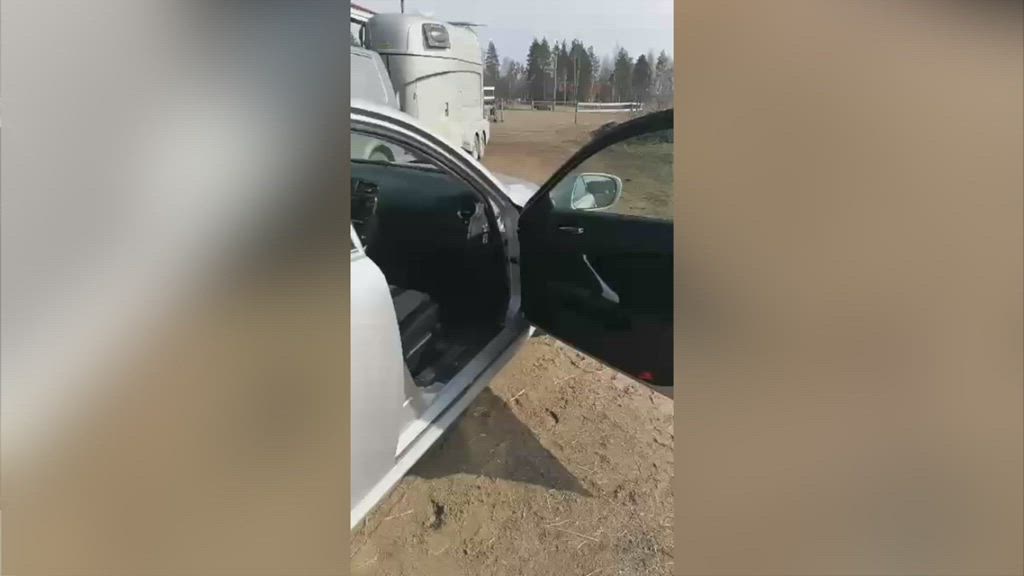 Hanna palasi autolle 2 minuutin poissaolon jälkeen - Suomi nauraa nyt näylle, joka odotti sisällä