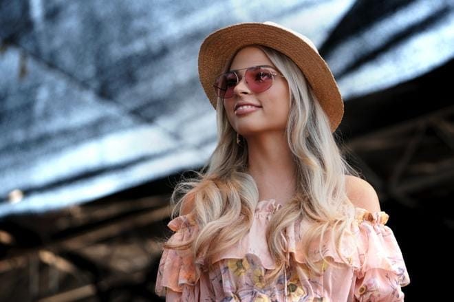 Essi Unkuri kertoo kihlautuneensa lomareissulla Thaimaassa. Arkistokuva.