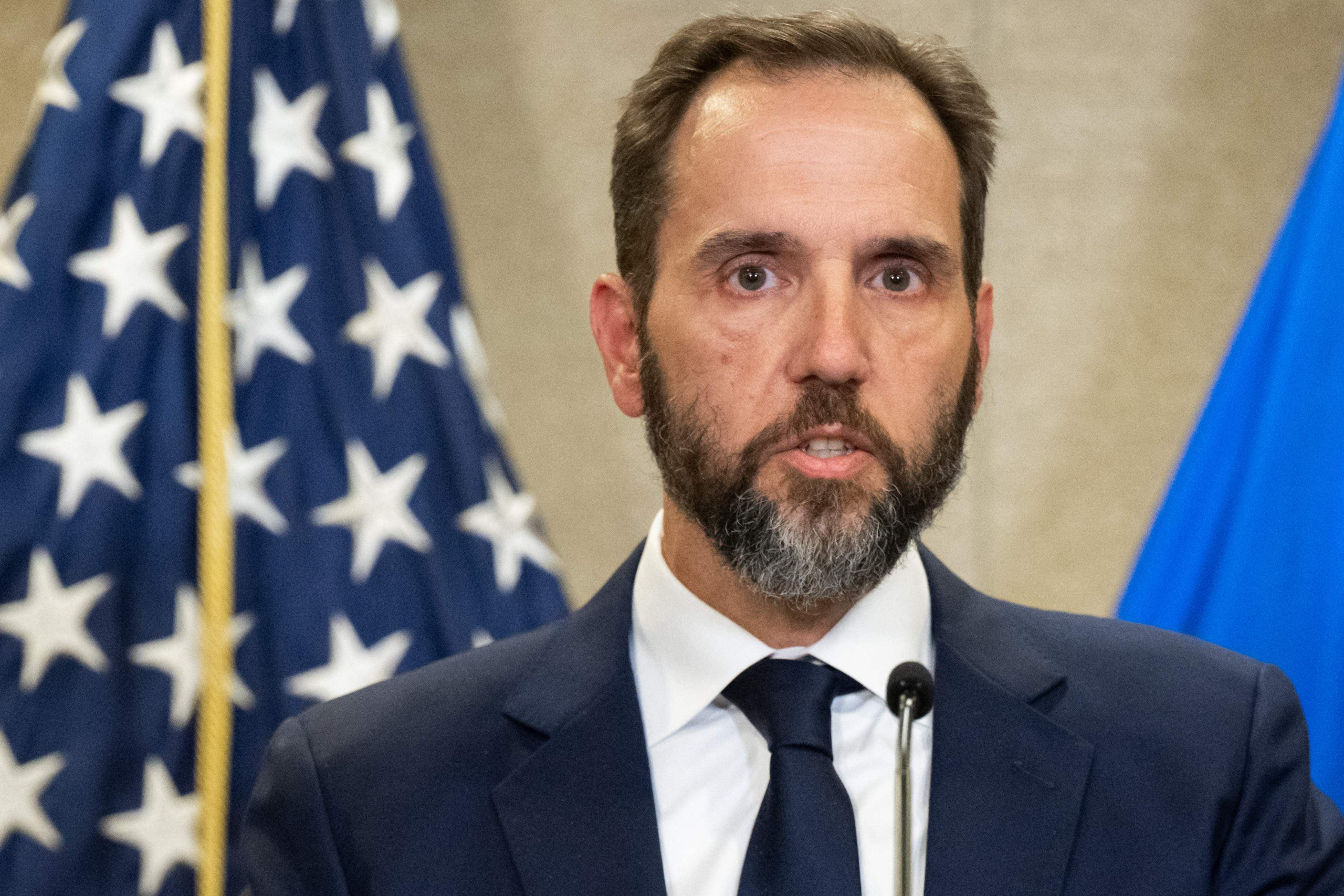 Trumpin syytteitä ajanut erikoissyyttäjä jättää tehtävänsä Yhdysvaltain oikeusministeriössä