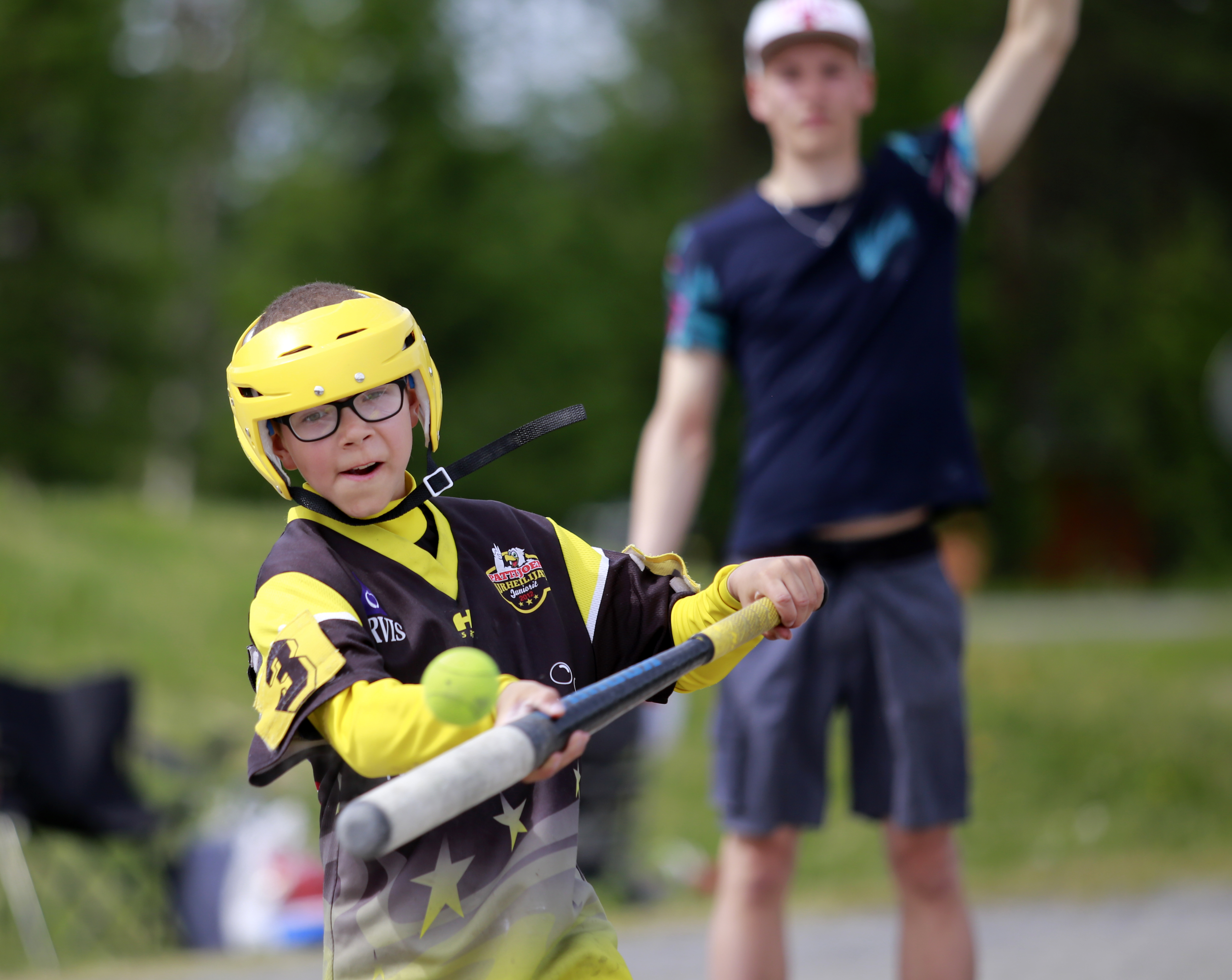PattU Junioreiden Nico Leppälä tositoimissa ottelussa Sotkamon Jymyä vastaan Ylivieskan E-ikäisten alueleirillä.