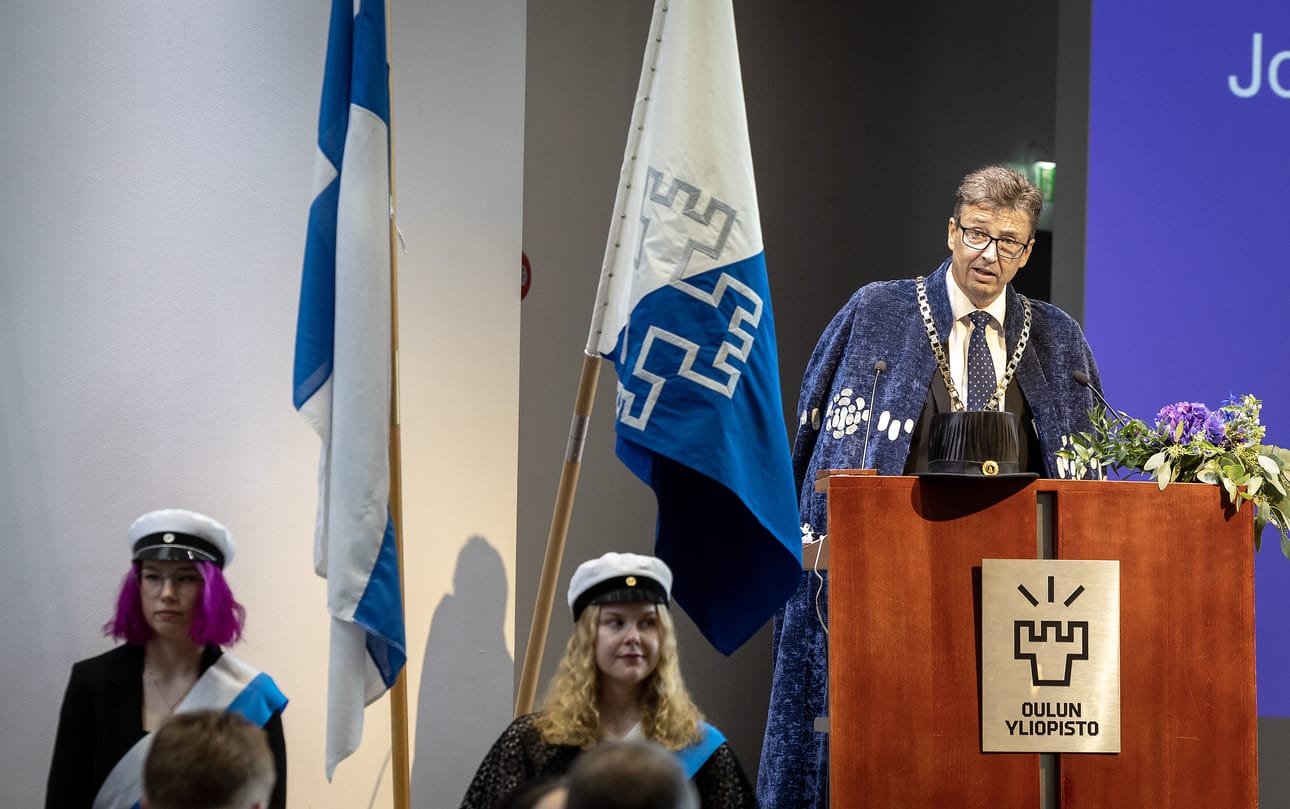 Oulun yliopiston nykyinen rehtori on Jouko Niinimäki. Hän on toiminut rehtorina vuodesta 2015.