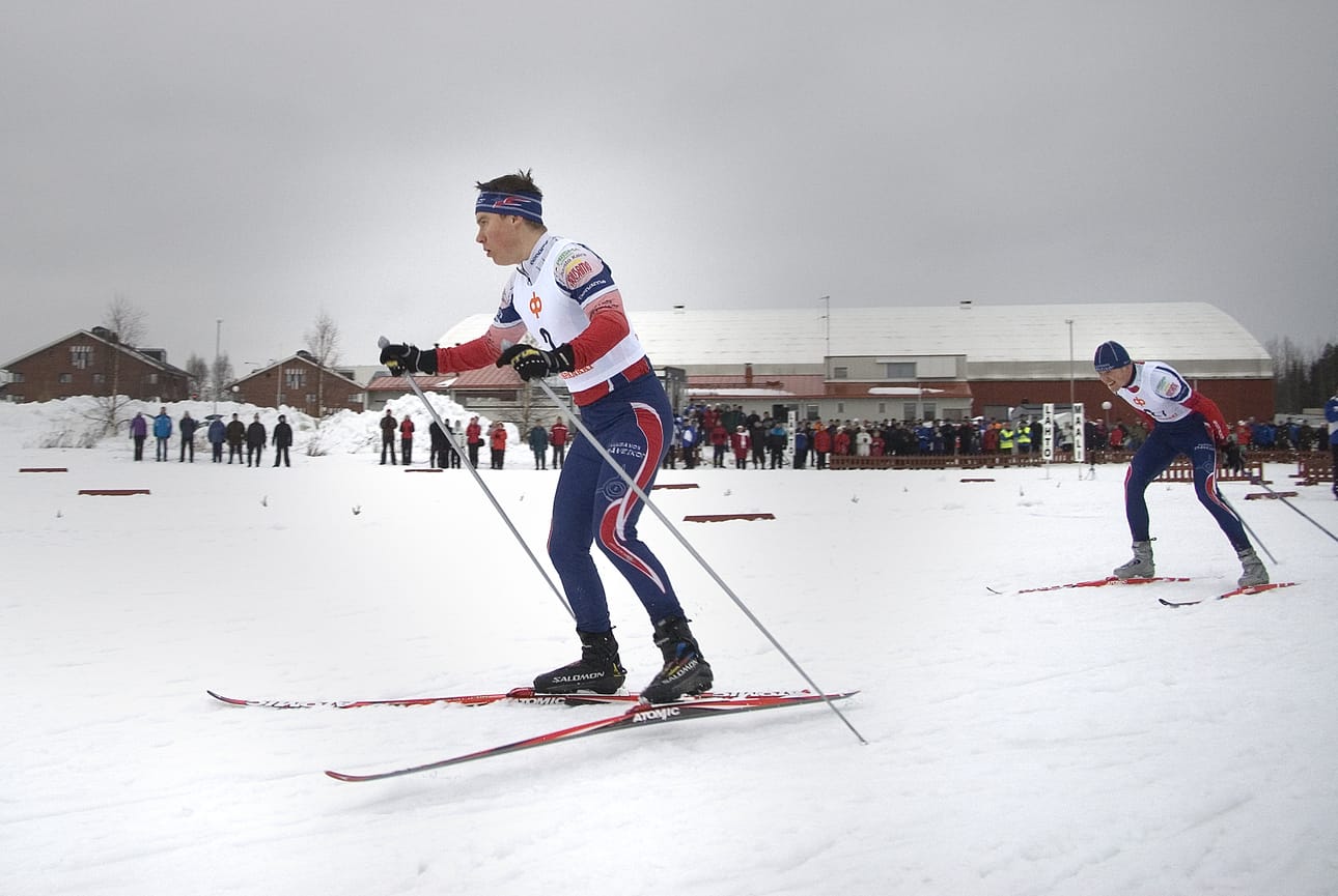 Kuusamo juhli maakuntaviestin voittoa edellisen kerran kotiladuilla keväällä 2010. Tuolloin Tuomo Heikkinen toi viestin Kuusamon joukkueen ankkurille Tuomas Säkkiselle. Heikkinen on nimetty Kuusamon joukkueen avaajaksi lauantaina Haukiputaalla hiihdettävään viestiin.