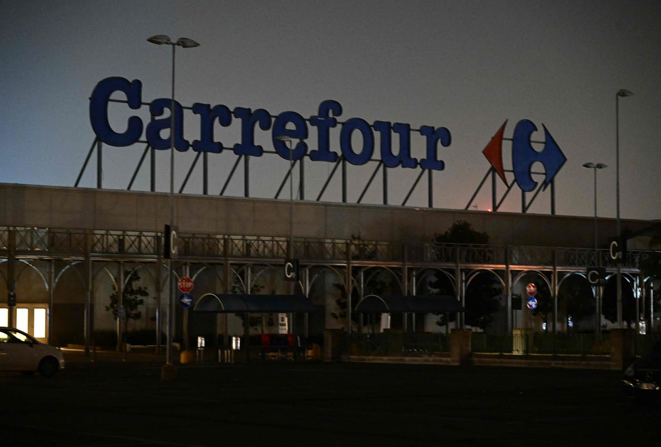 Supermarketketju Carrefour on vahvistanut työntekijän kuolleen Assagossa. LEHTIKUVA / AFP