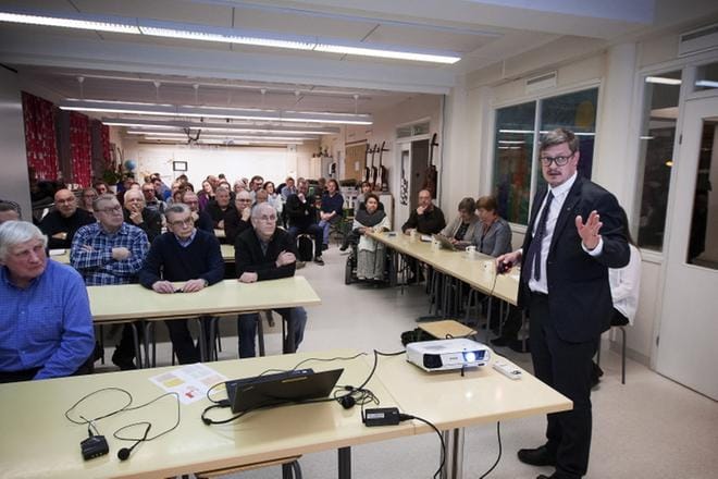 Mustasaari järjesti viime talvena puoli tusinaa kyläkokousta, kun kuntaliitosneuvotteluja vasta valmisteltiin. ARKISTOKUVA: JARNO PELLINEN