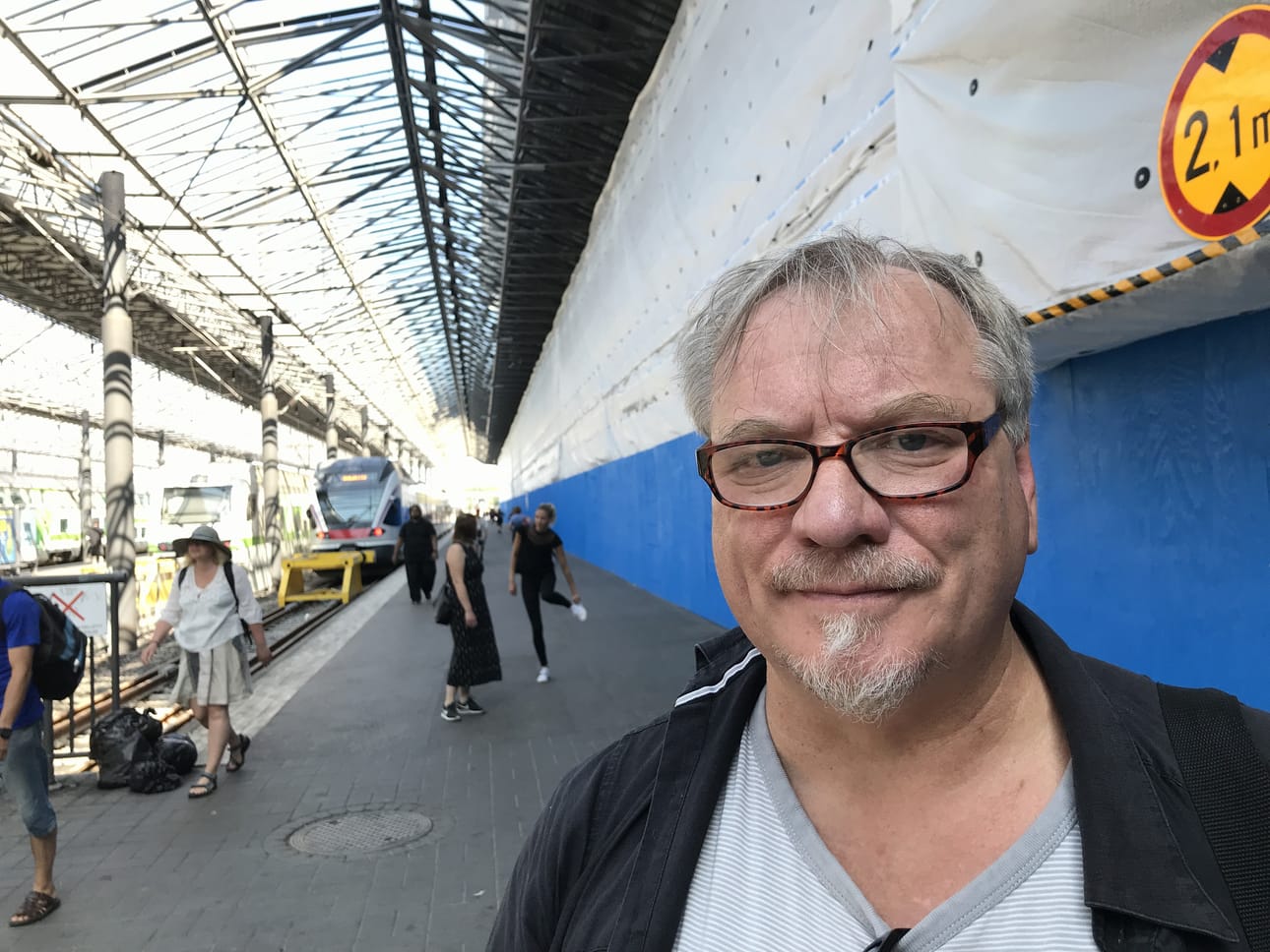 Media-alan muutosta nähnyt ja seurannut Simo Husso päätti luoda pelin, jonka avulla mediakäytänteitä voi helpolla tavalla avata tavalliselle kuluttajalle.