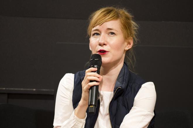 Linda Liukas on tottunut esiintymään kolmella mantereella: Euroopassa, Aasiassa ja Pohjois-Amerikassa. Uuden apurahan myötä hänen tuotantonsa ja matkansa laajenevat Lähi-itään ja Afrikkaan. KUVA: Petteri Paalasmaa