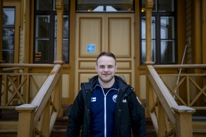 Nuorten arvokisoissa mitaleita vääntänyt Ilmajoen Kisailijoiden Toni Metsomäki on jättänyt urheilun vähemmälle ja panostaa ensi kevään pääsykokeisiin. KUVA: JAAKKO ELENIUS