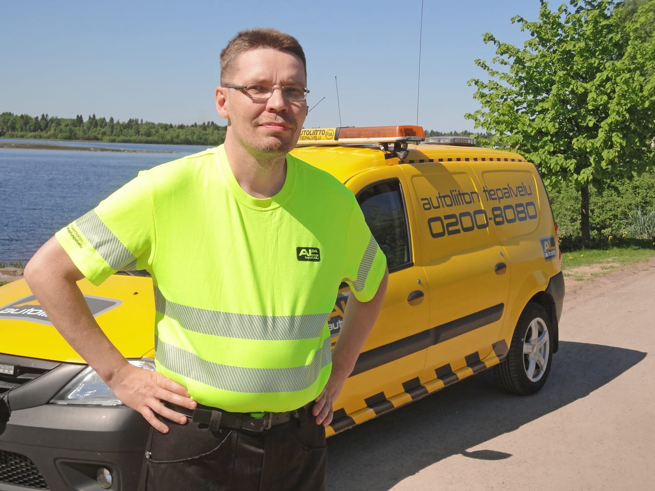 Vuoden tiepalvelumies Marko Laine.