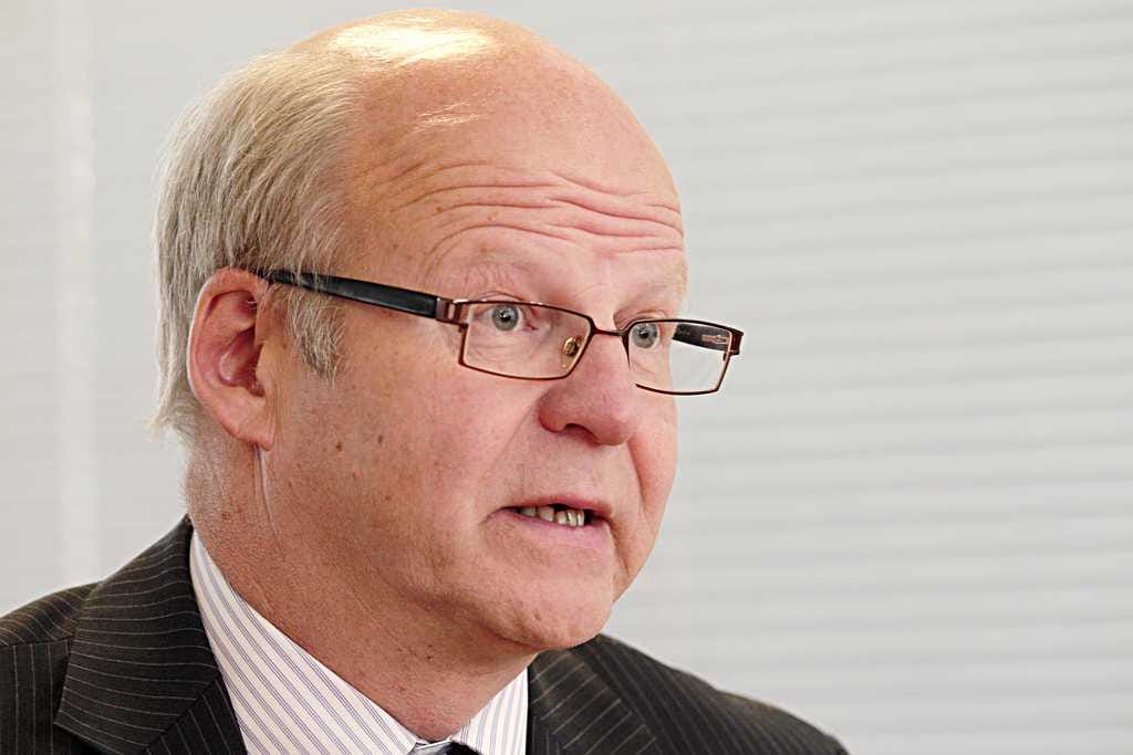 Reijo Karhinen jättää Ilmarisen hallituksen.