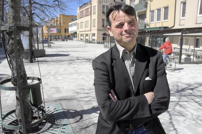 Alex Pollockin ensimmäinen ajatus oli tavoittaa kaikki sukulaiset ja läheiset Manchesterissa. He olivat onneksi turvassa ja kunnossa. KUVA: PENTTI HÖRI