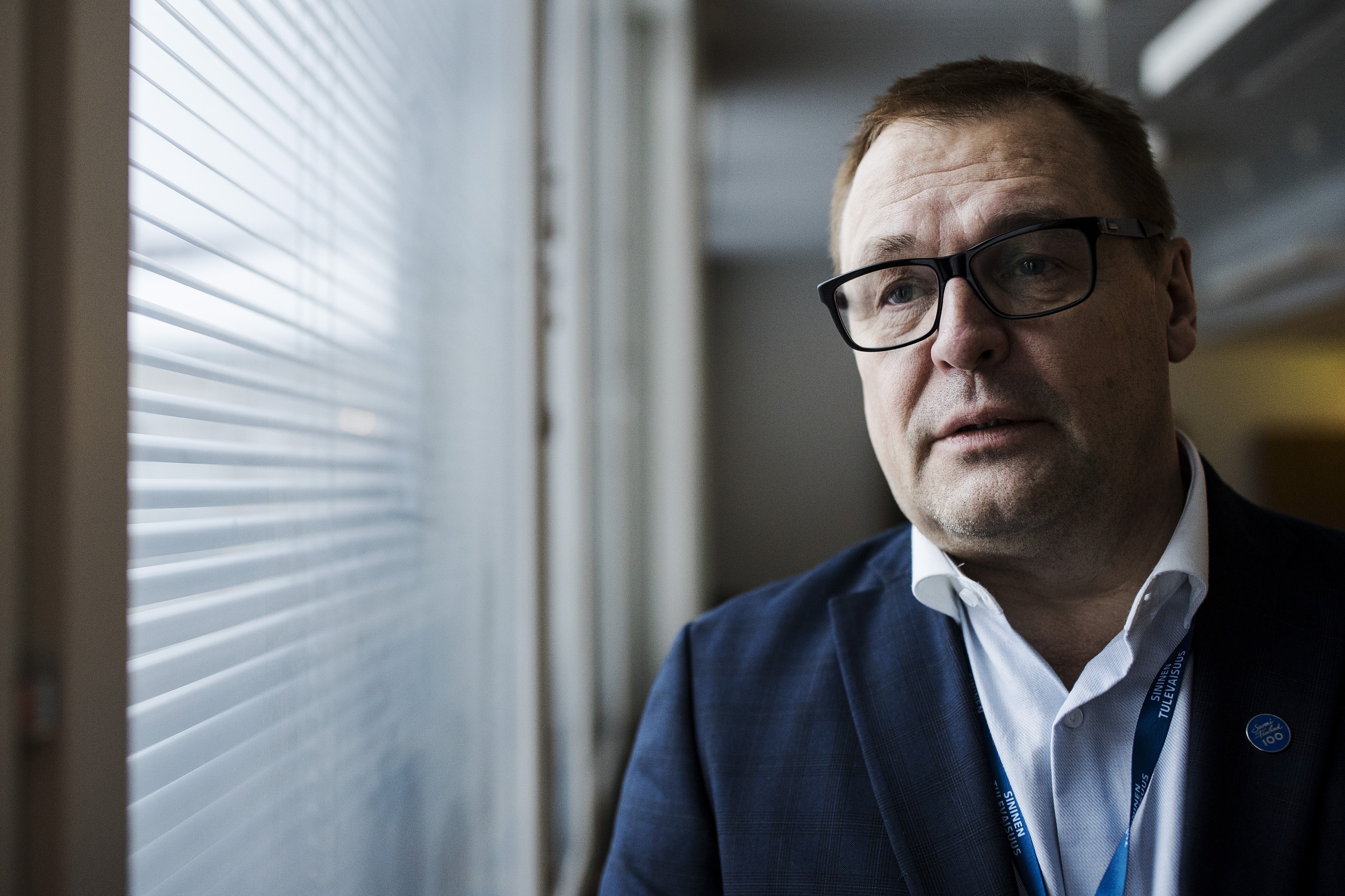 Sinisten lappilainen kansanedustaja Matti Torvinen sanoo, että hänen sähköpostiinsa kyllä mahtuu vielä lisää työhakemuksia työttömiltä. Torvisen mukaan kysymyksessä on ammattiyhdistysliikkeen ja vasemmistopuolueiden järjestämä poliittinen kampanja.