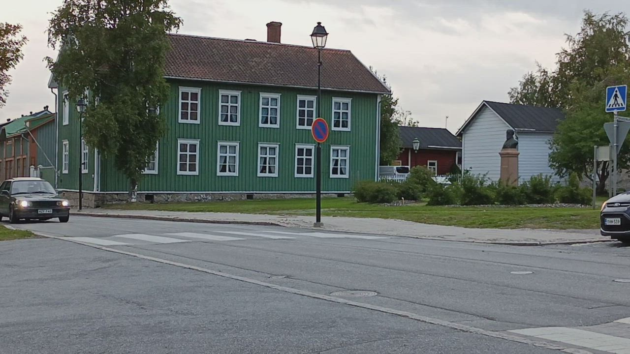 Harrasteajoneuvo-cruising. Raahen Pimiät 3.9.2022.