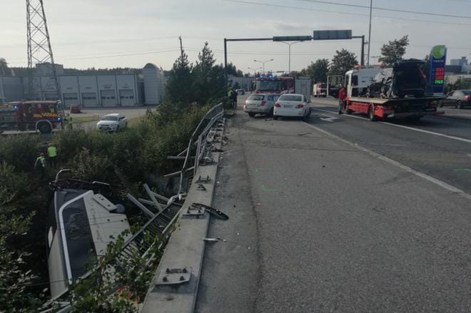 Kemin liikenteelle tieto bussiturmasta tuli median kautta. KUVA: