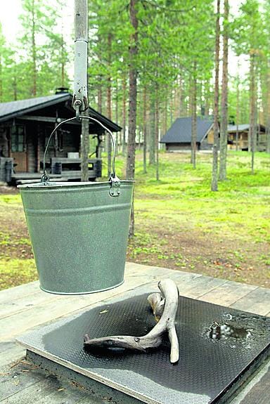 Kaivovesi pitäisi tutkituttaa säännöllisesti epäpuhtauksien selvittämiseksi.