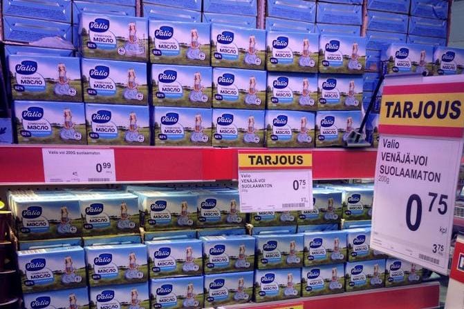 Venäjän markkinoille tuotettua voita on myynnissä Oulussa.