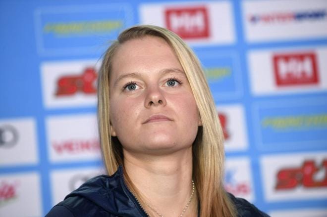 Andrea Julin hiihtää torstaina MM-sprintissä. KUVA: LEHTIKUVA / MARTTI KAINULAINEN
