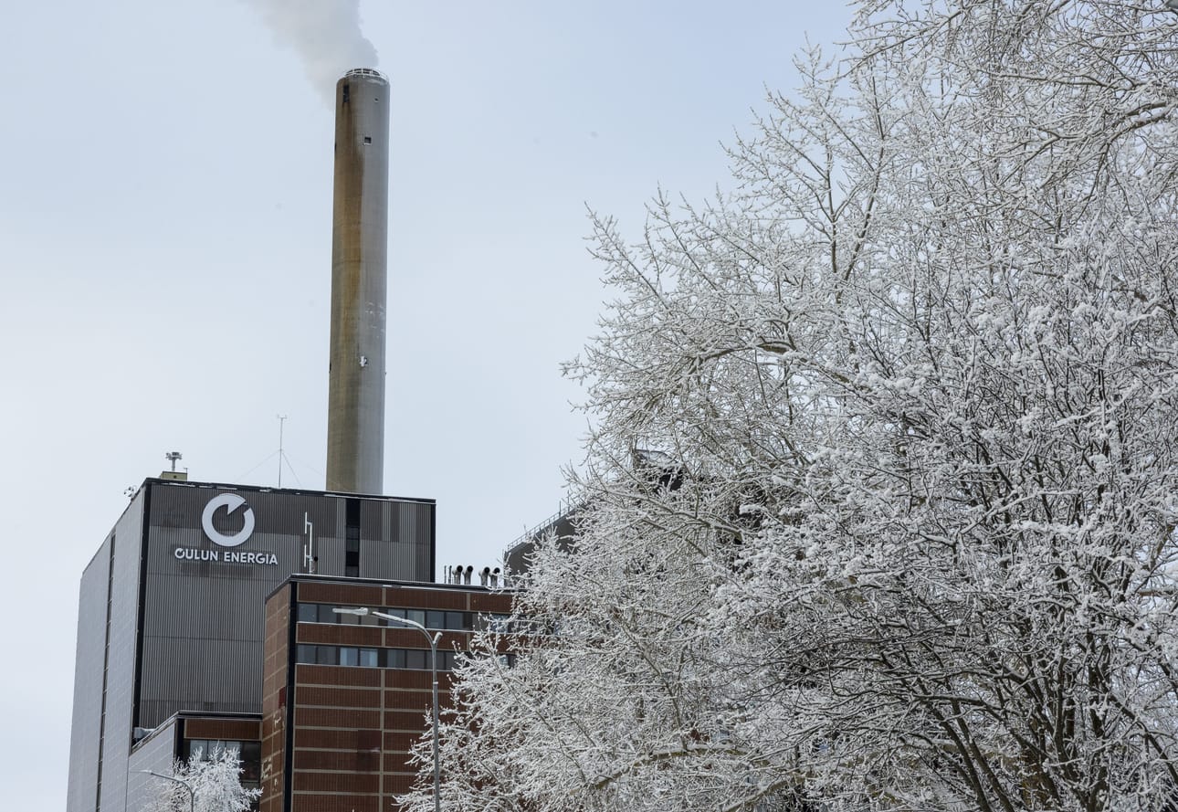 Oulun Energia tuottaa kaukolämpöä Toppilan ja Laanilan voimalaitoksilla. Kuvassa Toppilan voimalaitos.