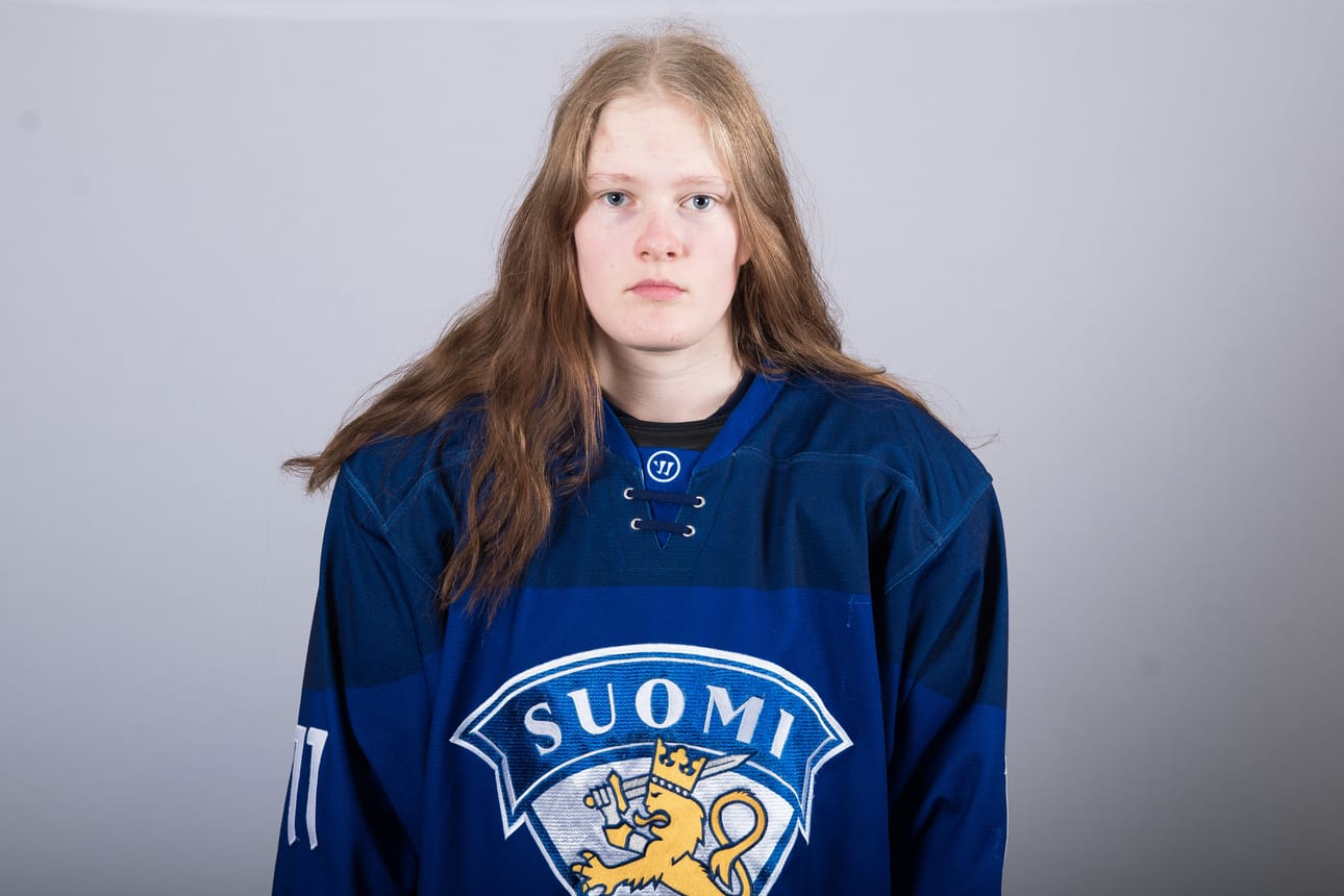 Adalmiina Makkonen on näyttänyt jo kynsiään tyttöleijonien aiemmissa otteluissa. Seuraavat maajoukkuepelit pelataan ensi viikolla Vierumäellä. Vastassa on Tshekki.