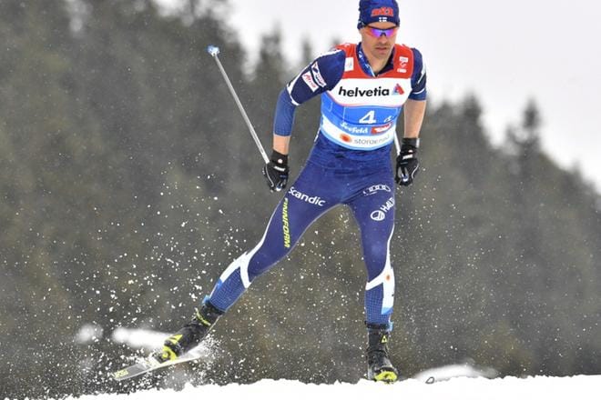 Perttu Hyvärinen hiihti Suomen ankkurina. Kuva: LEHTIKUVA / HEIKKI SAUKKOMAA
