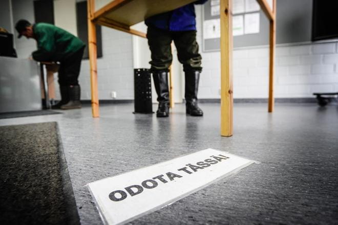 Demokratiaa toteutuu kansan vaaleissa ilmaisemansa tahdon kautta. Arkistokuva
