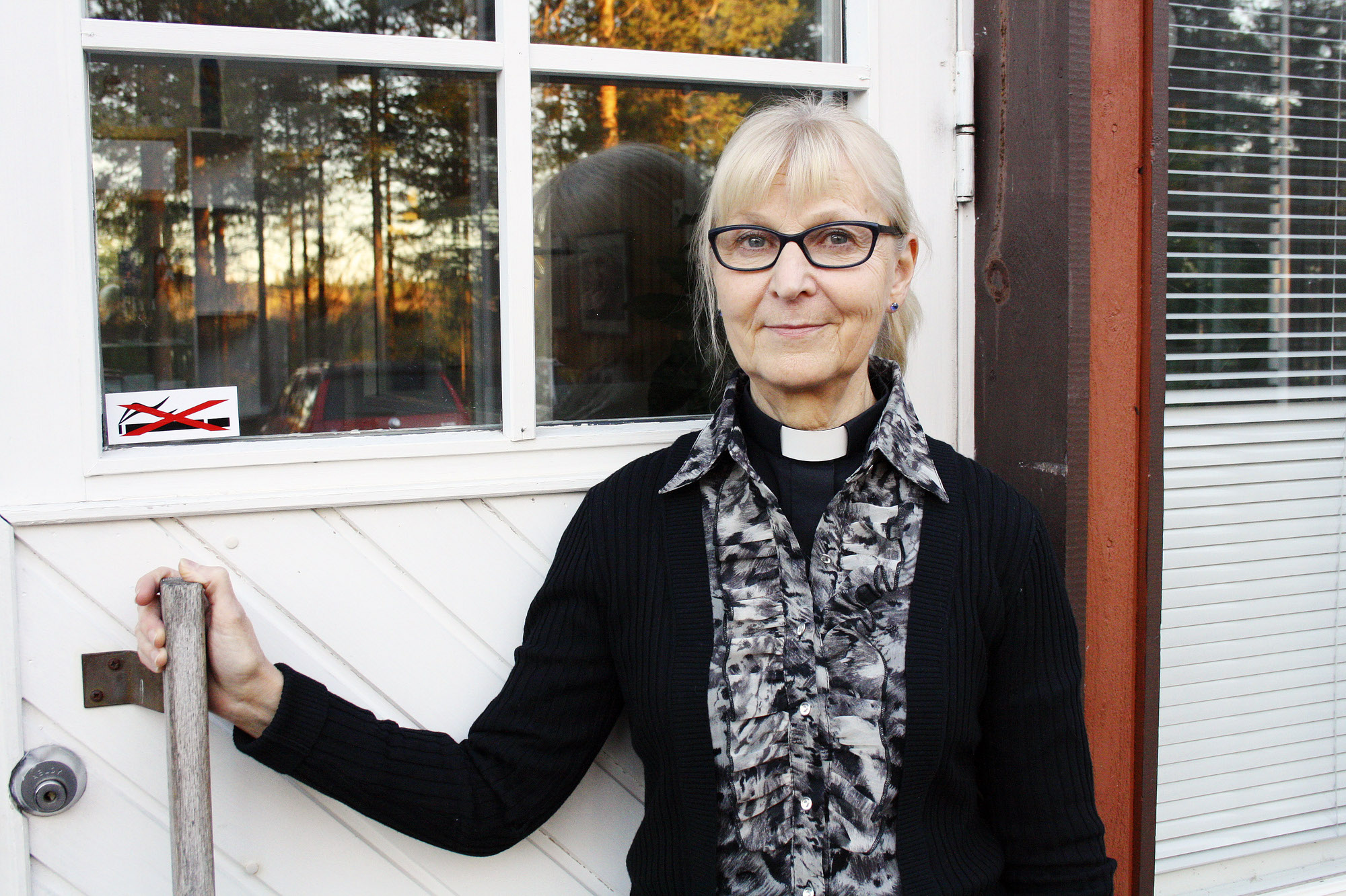 Kirja-arvostelu: Erään ”kylkiluun” muotokuva